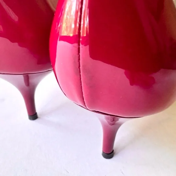 Jimmy Choo Aza Red Patent Leather Kitten Heel Pump 38.5 IT 8 US